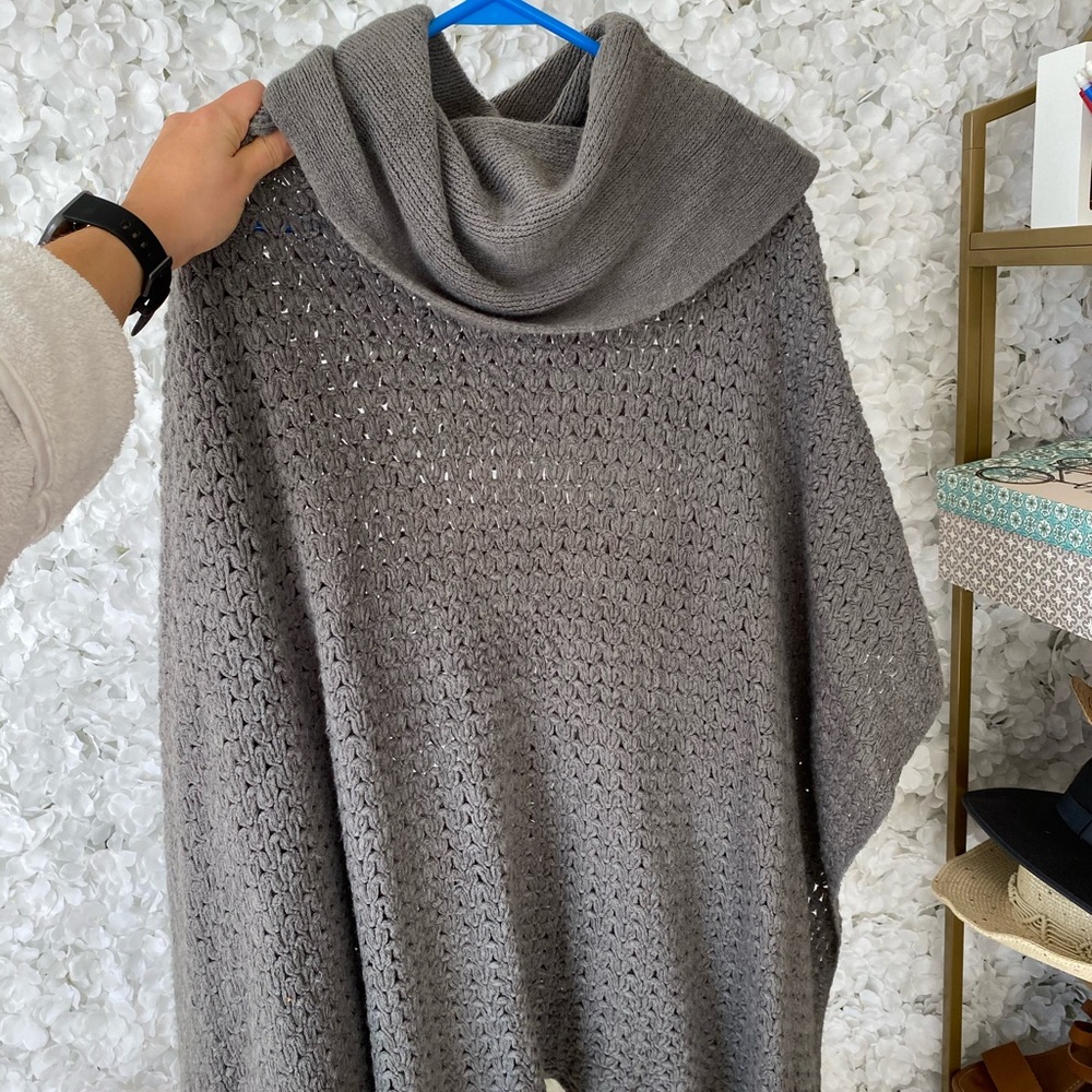 Knit turtleneck poncho